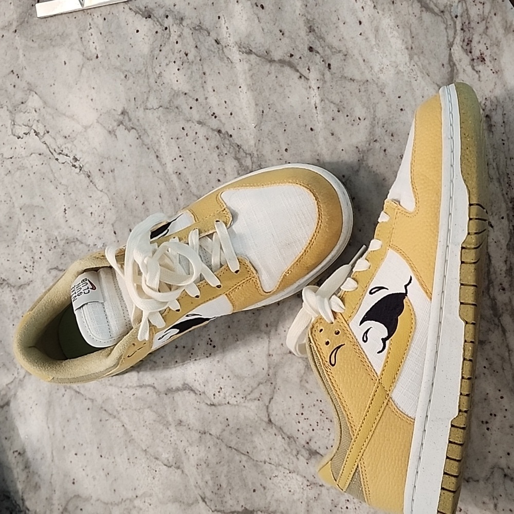 Nike Sun Club Sneakers